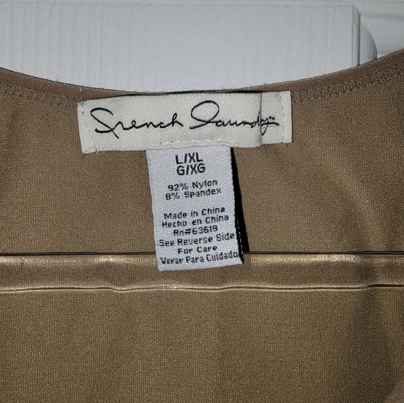 French Laundry fitted tank L/XL - Picture 3 of 3